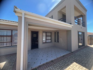 4 Bedroom Property for Sale in Pellsrus Eastern Cape
